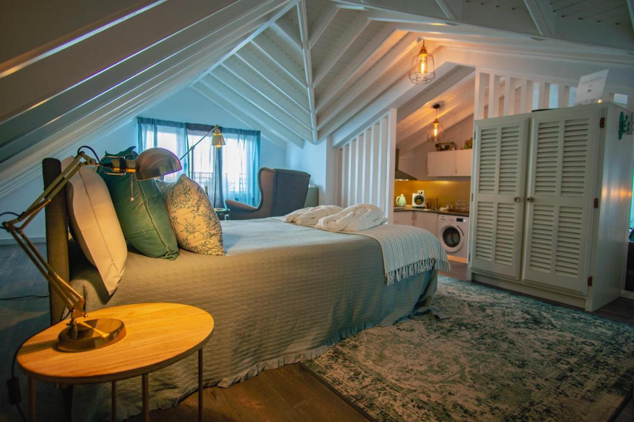 My Bed In Pico Bed & Breakfast Madalena  Bagian luar foto